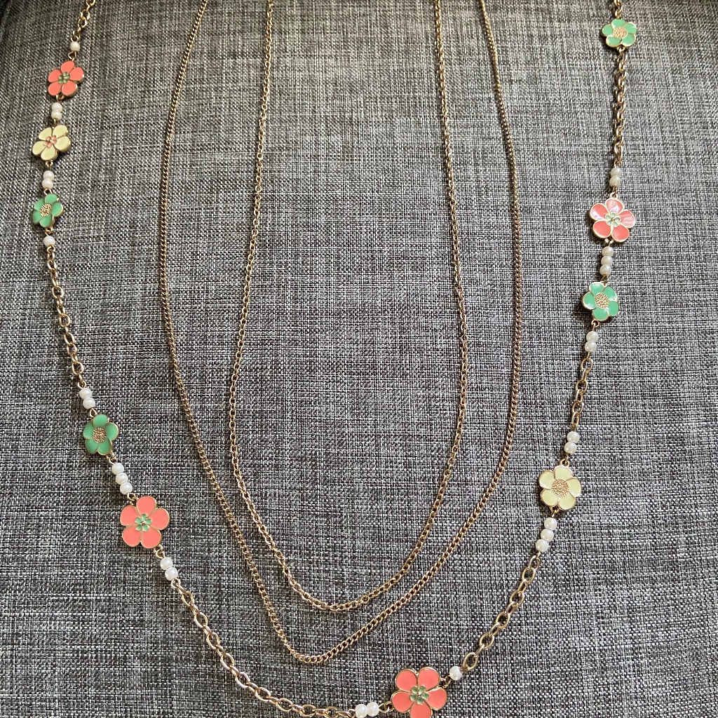 Fun Flower Long Necklace